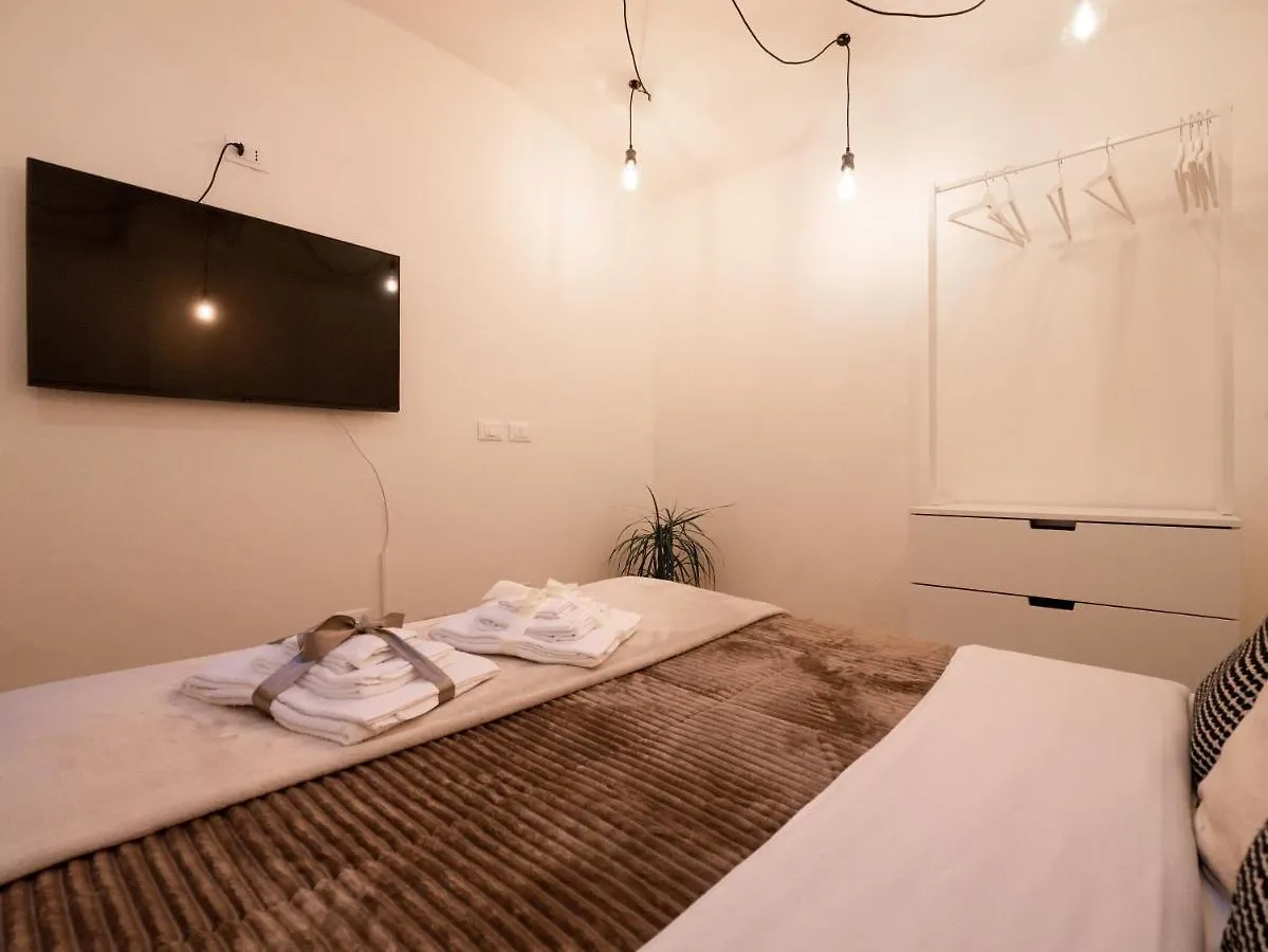 Casa Iryna Apartamento Pietra Ligure